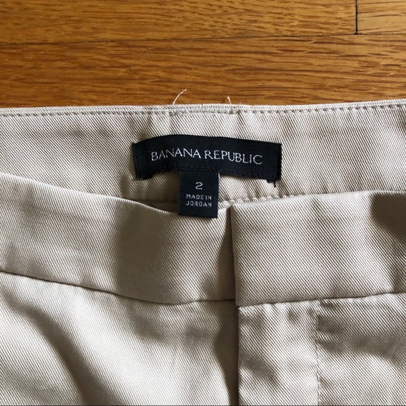 Banana Republic Shorts with Sailor Buttons - Picture 3 of 3